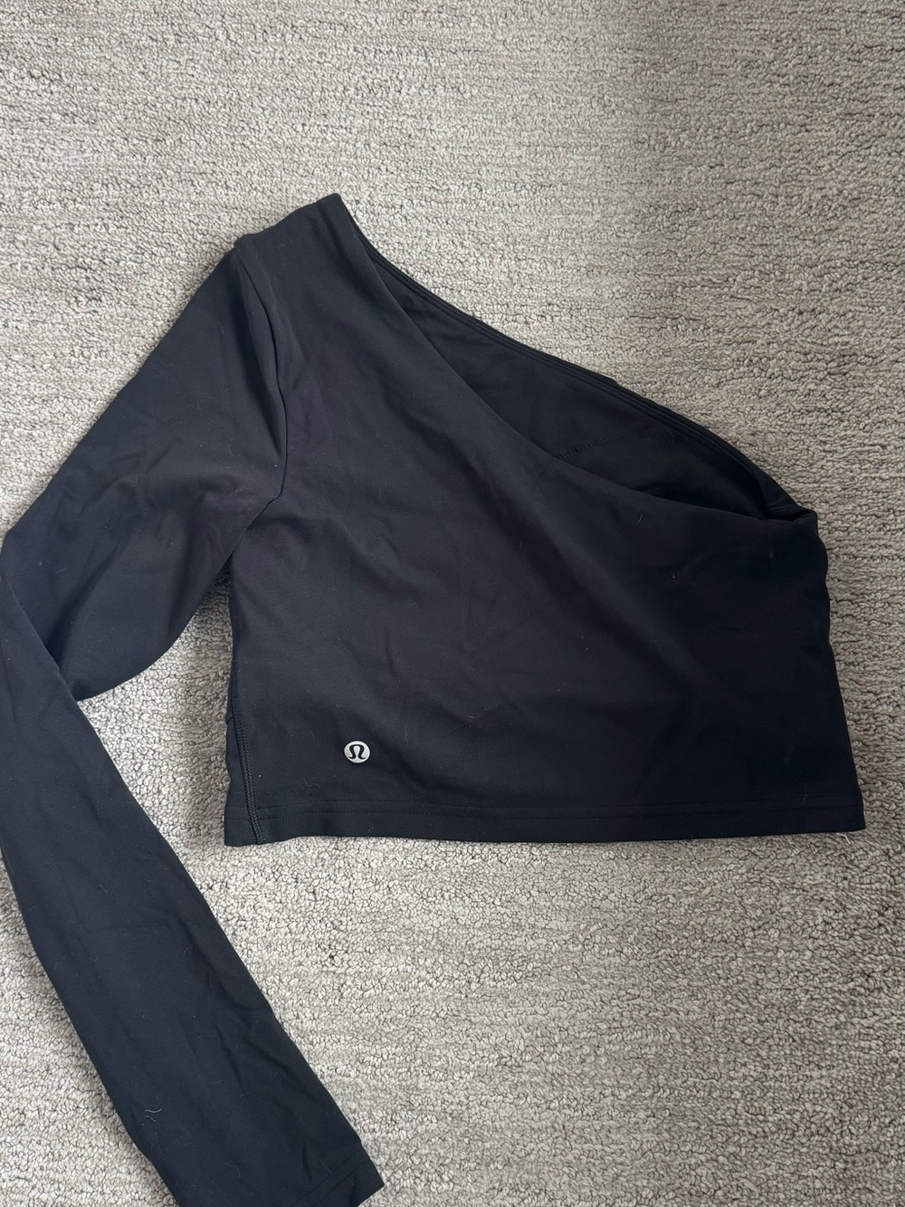 lululemon athletica One-Shoulder Black Long-Sleeve Cropped Top - Picture 4 of 4